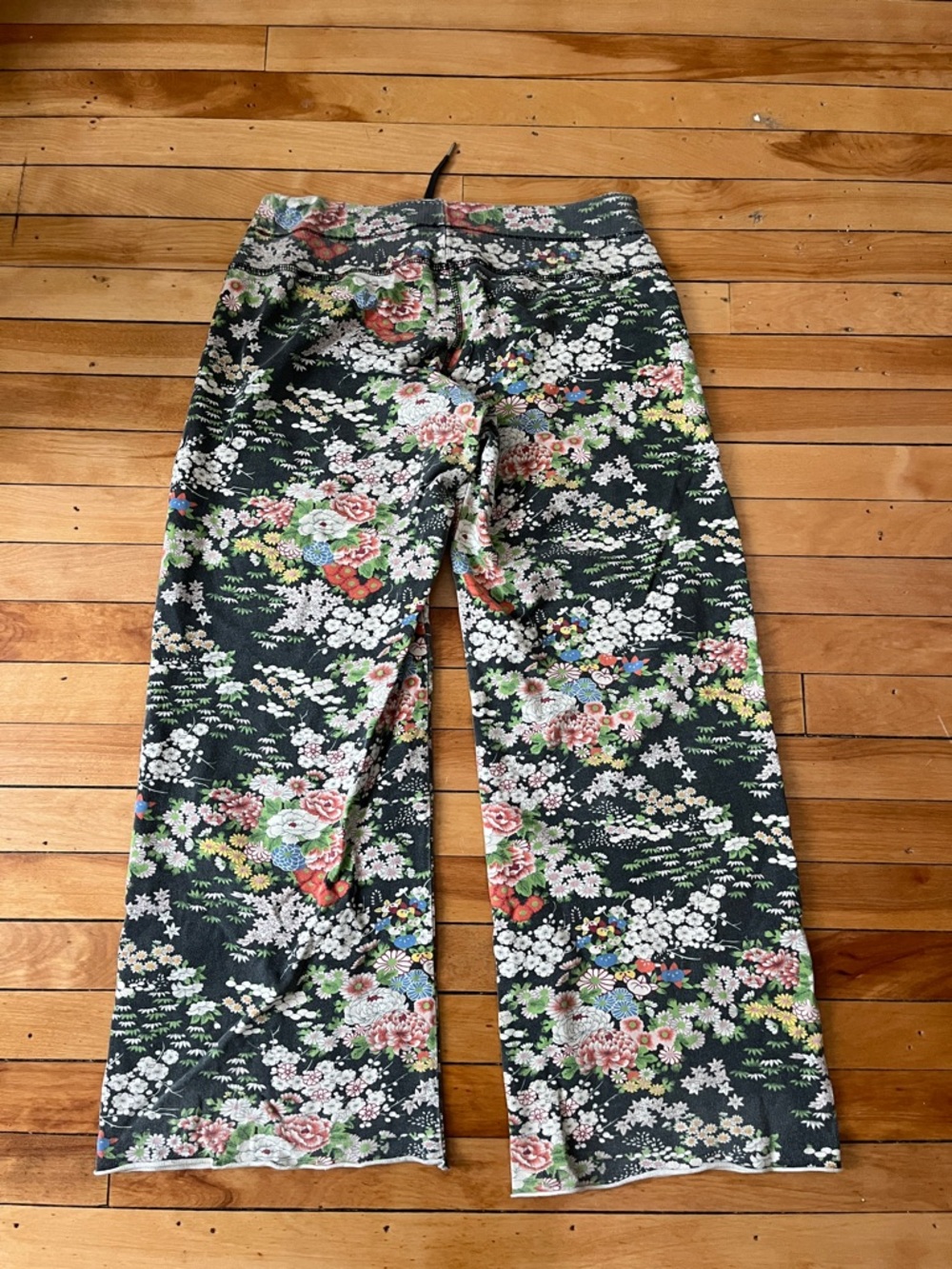 Lucky Brand Floral Sweatpants - Picture 4 of 8